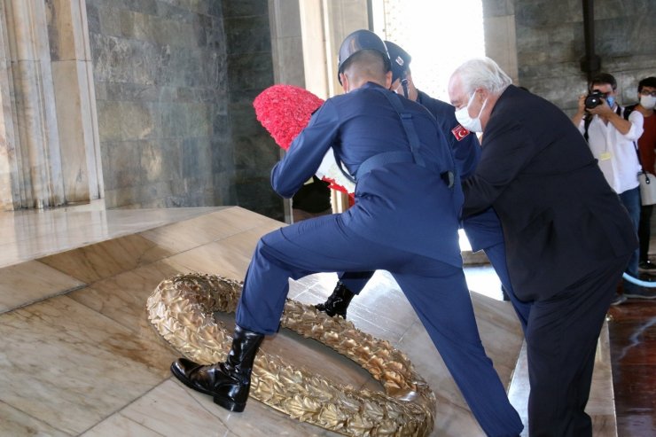 Gençlerbirliği yönetiminden Anıtkabir’e ziyaret