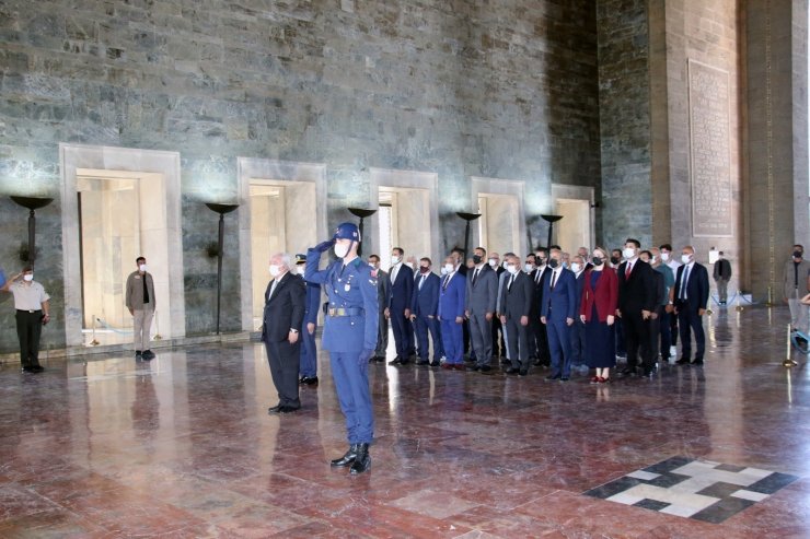 Gençlerbirliği yönetiminden Anıtkabir’e ziyaret