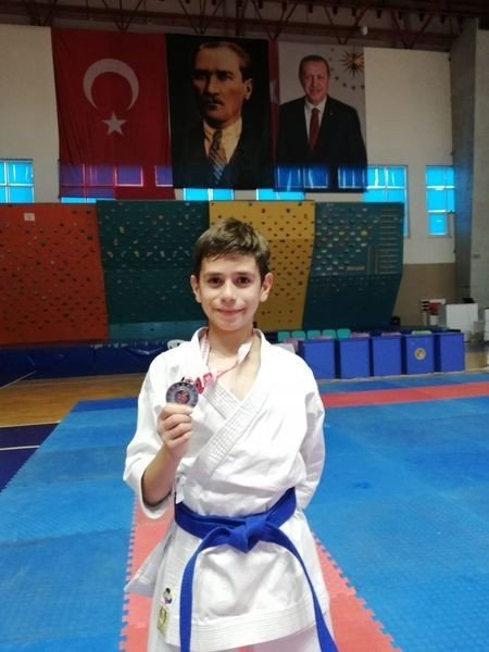 Karate Karadeniz Kupasında Kayseri rüzgarı