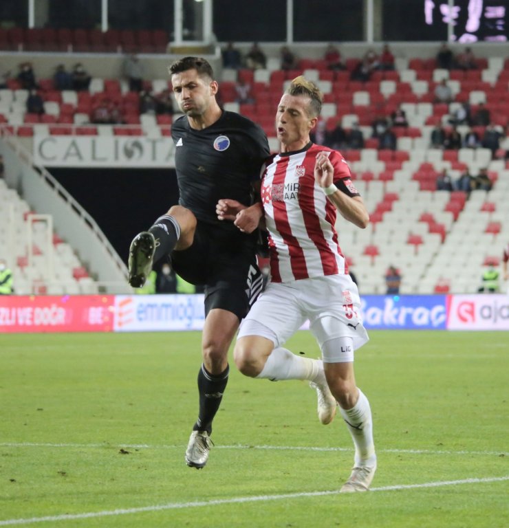 UEFA Avrupa Konferans Ligi: Sivasspor: 1 - Kopenhag: 2 (Maç sonucu)