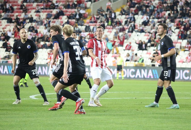 UEFA Avrupa Konferans Ligi: Sivasspor: 0 - Kopenhag: 0 (İlk yarı)