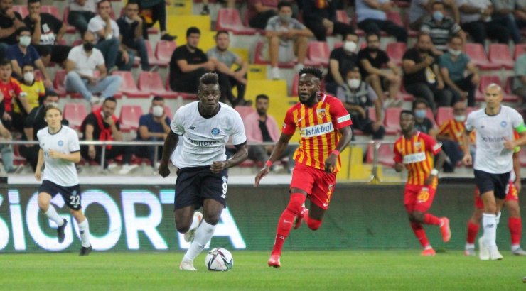 Süper Lig: Y. Kayserispor: 1 - Adana Demirspor: 0 (İlk yarı)