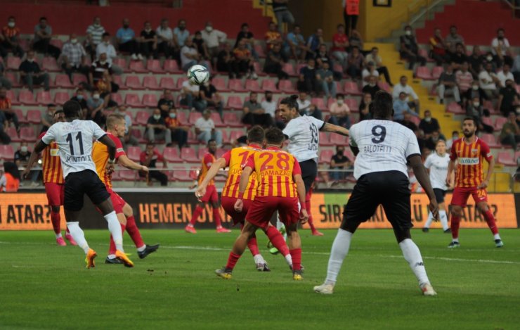 Süper Lig: Y. Kayserispor: 1 - Adana Demirspor: 0 (İlk yarı)