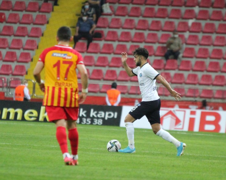 Süper Lig: Y. Kayserispor: 1 - Adana Demirspor: 0 (İlk yarı)