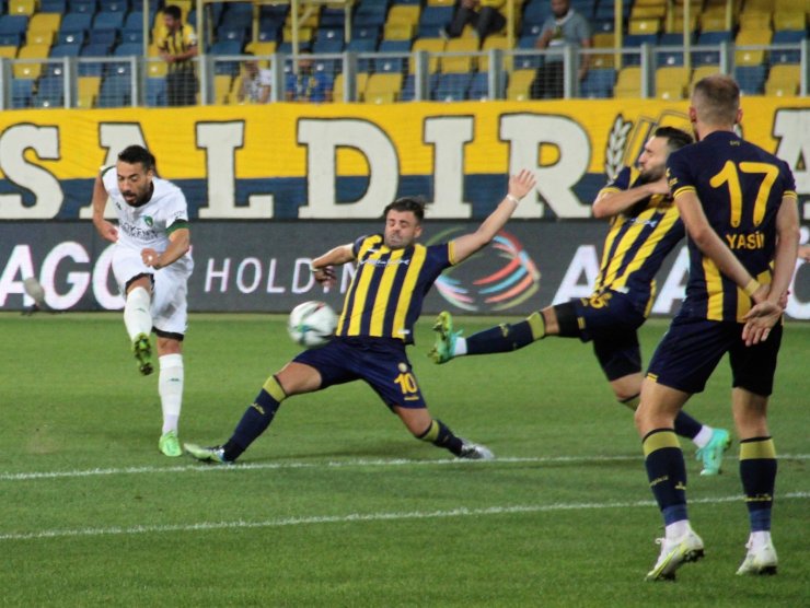 TFF 1. Lig: Ankaragücü: 0 - Kocaelispor: 0