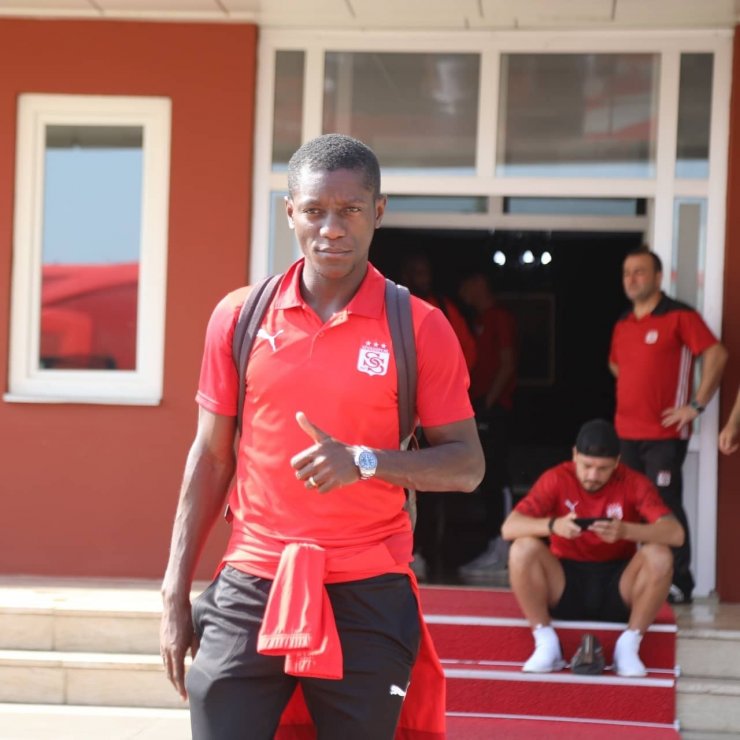 Sivasspor kafilesi Kopenhag’a uçtu