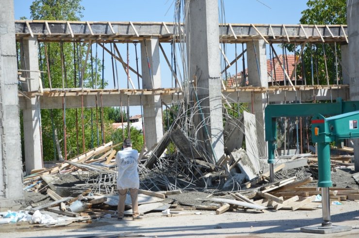 Konya’da beton dökerken kalıp çöktü: 3 yaralı