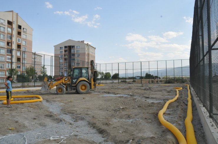 Akşehir 10 adet sentetik çim sahaya daha kavuşuyor