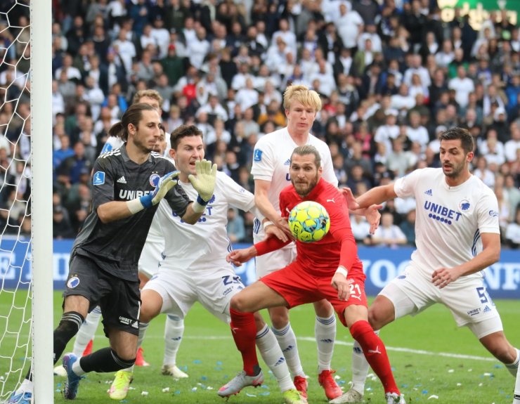 UEFA Avrupa Konferans Ligi: Kopenhag: 2 - Sivasspor: 0 (İlk yarı)