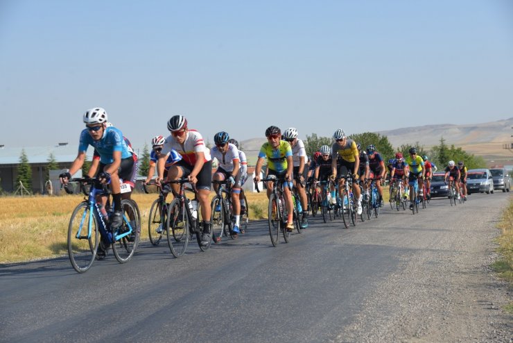 100. Yıl Gran Fondo Bisiklet Yarışı coşkuyla tamamlandı