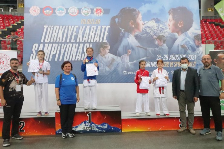 Karate şöleni sona erdi