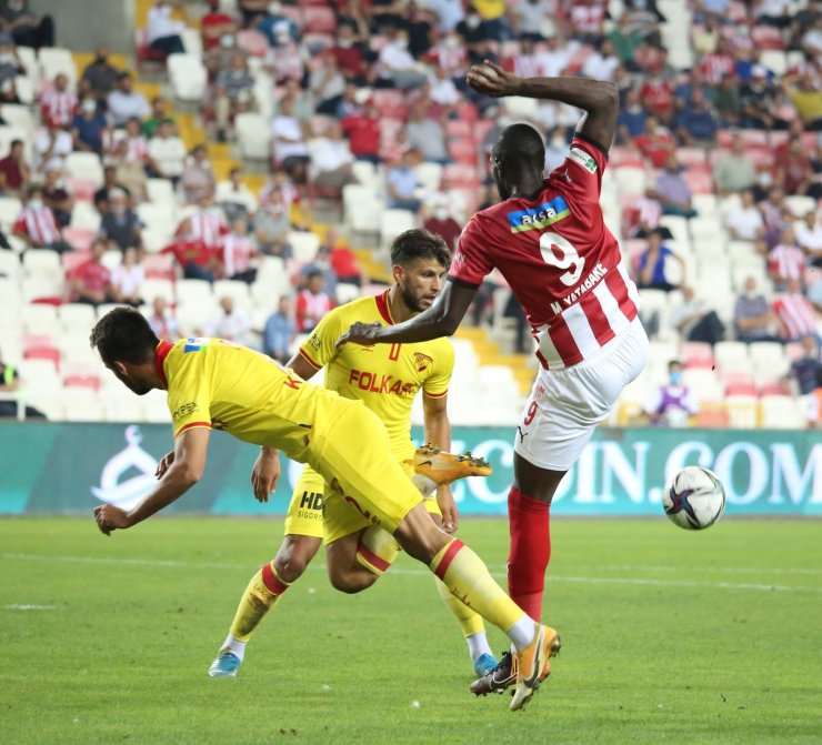 Süper Lig: D.G. Sivasspor: 2 Göztepe: 2 (Maç sonucu)