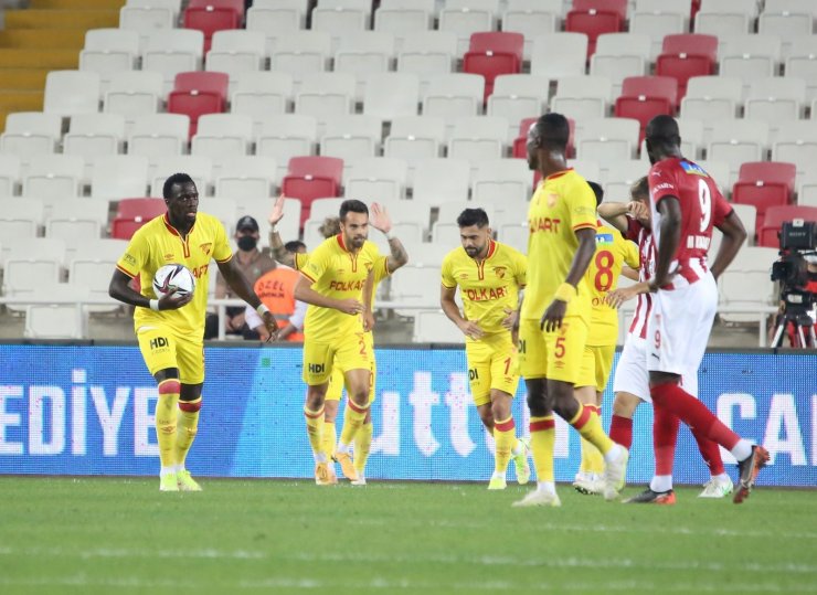 Süper Lig: D.G. Sivasspor: 2 Göztepe: 2 (Maç sonucu)