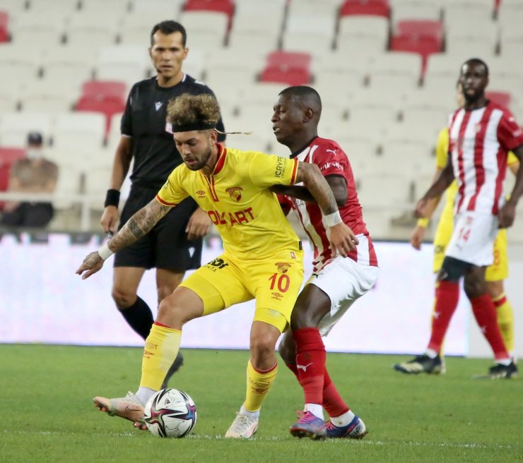 Süper Lig: D.G. Sivasspor: 2 Göztepe: 2 (Maç sonucu)