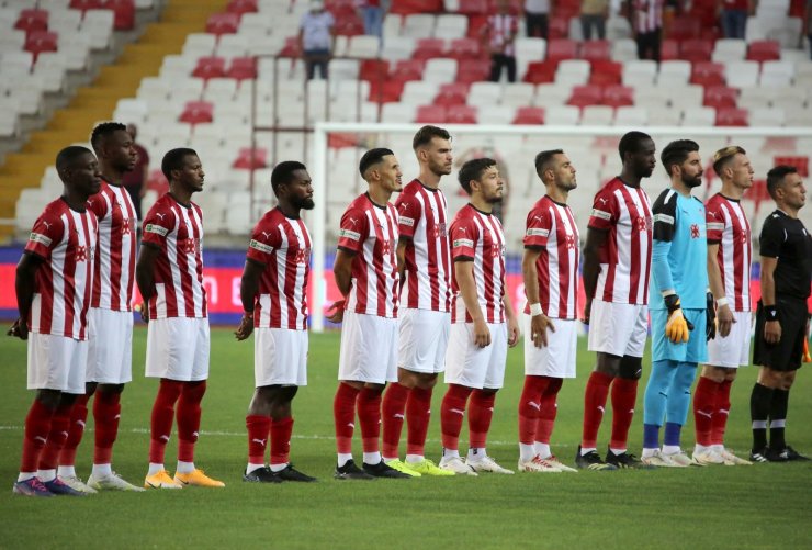 Süper Lig: Sivasspor: 1 - Göztepe: 0 (Maç devam ediyor)