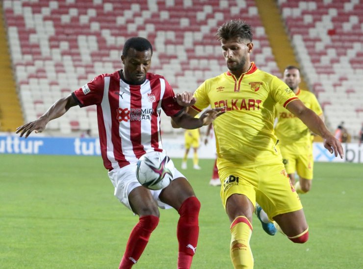 Süper Lig: Sivasspor: 1 - Göztepe: 0 (Maç devam ediyor)