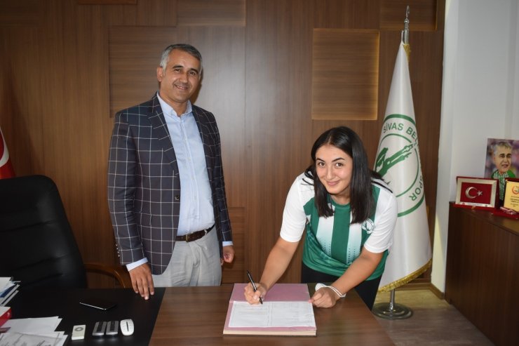 Sivas Belediyespor Hentbol Takımı’nda 4 transfer birden