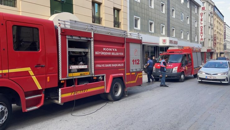 Bakım yaparken çıkan yangında asansörde sıkışan 2 kişi hayatını kaybetti