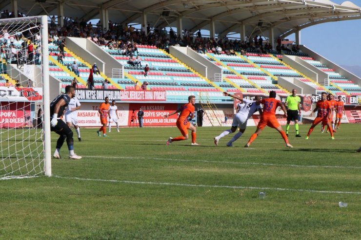 TFF 3. Lig: 68 Aksaray Belediyespor: 1 - İskenderunspor: 1