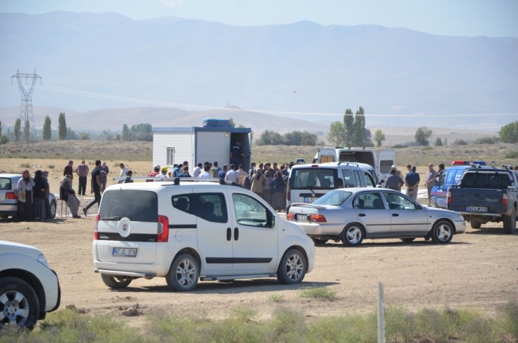 Bekçilik yapan genç konteynerde ölü bulundu, amcasının durum ağır