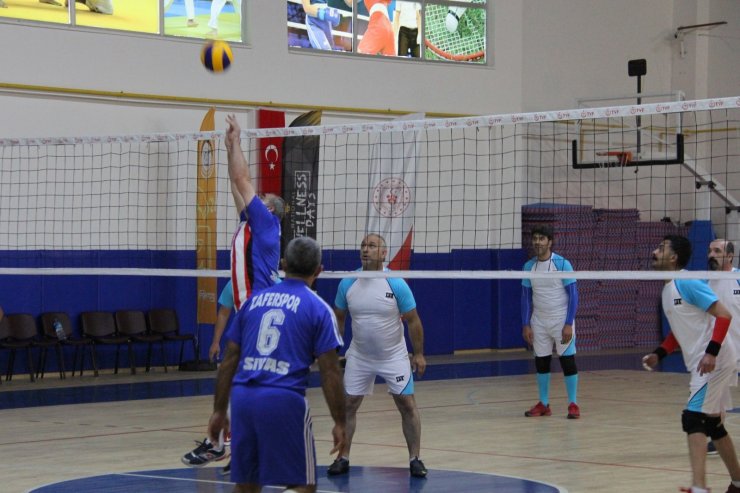 Sivas’ta kurumlar arası voleybol turnuvası başladı