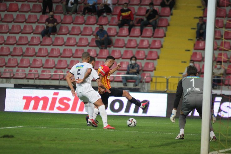 Süper Lig: Kayserispor: 1 - Kasımpaşa: 0 (İlk yarı)