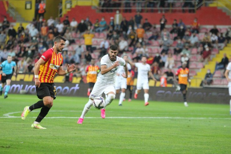 Süper Lig: Kayserispor: 1 - Kasımpaşa: 0 (İlk yarı)