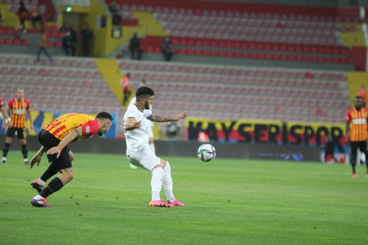 Süper Lig: Kayserispor: 1 - Kasımpaşa: 0 (İlk yarı)