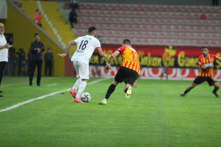 Süper Lig: Kayserispor: 1 - Kasımpaşa: 0 (İlk yarı)