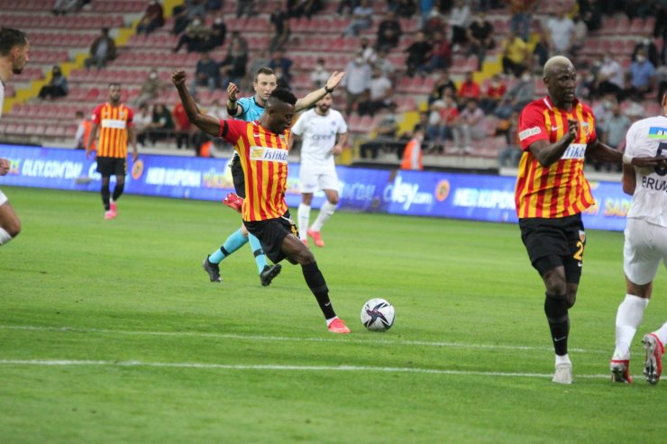 Süper Lig: Kayserispor: 1 - Kasımpaşa: 0 (İlk yarı)