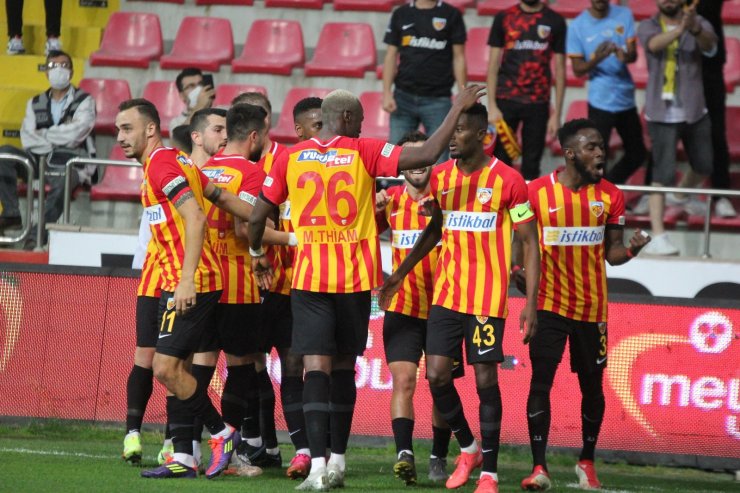 Süper Lig: Kayserispor: 1 - Kasımpaşa: 0 (İlk yarı)