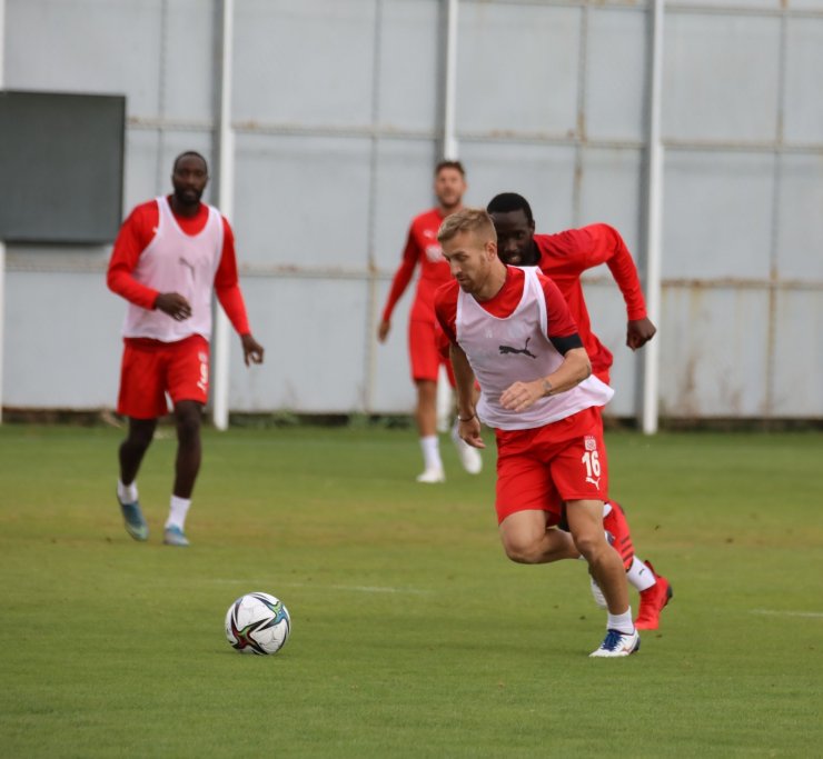 Sivasspor, Fenerbahçe maçının taktiğini çalıştı