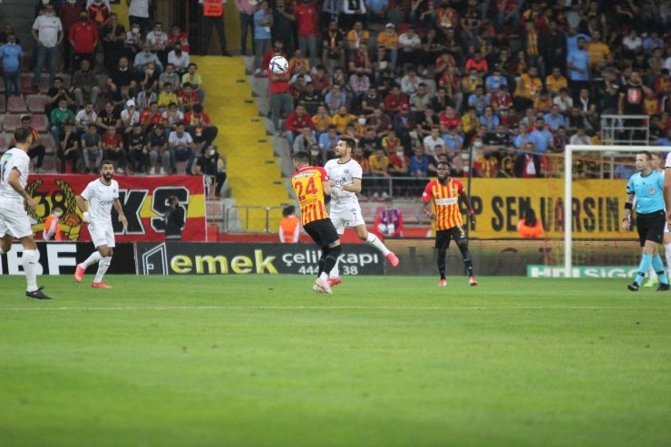 Süper Lig: Kayserispor: 0 - Kasımpaşa: 0 (Maç devam ediyor)