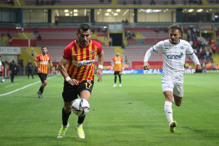 Süper Lig: Kayserispor: 0 - Kasımpaşa: 0 (Maç devam ediyor)