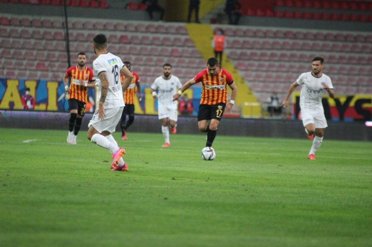 Süper Lig: Kayserispor: 0 - Kasımpaşa: 0 (Maç devam ediyor)