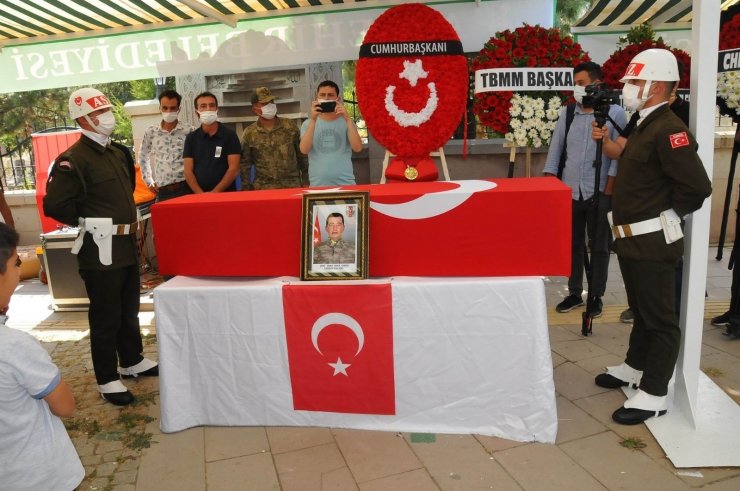 Şehit Ömer Faruk Erdem memleketinde gözyaşlarıyla uğurlandı