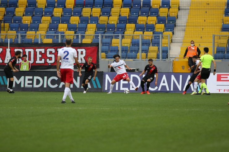 TFF 1. Lig: Gençlerbirliği: 3 - Altınordu: 2 (Maç sonucu)