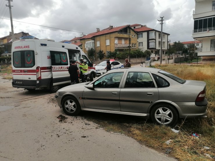 Aksaray’da iki otomobil çarpıştı: 2 yaralı