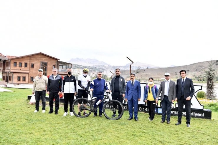 Mamak’ta pedallar hareketlilik için çevrildi