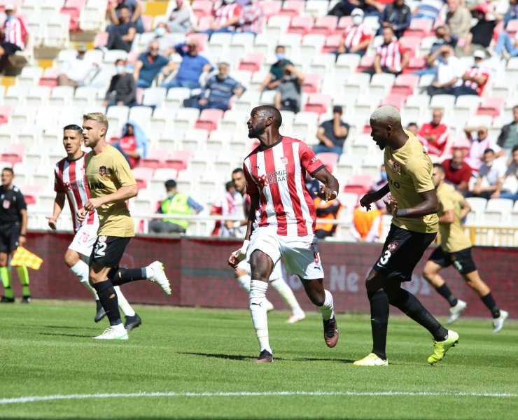 Süper Lig: DG Sivasspor: 0 - Gaziantep FK: 0 (Maç devam ediyor)