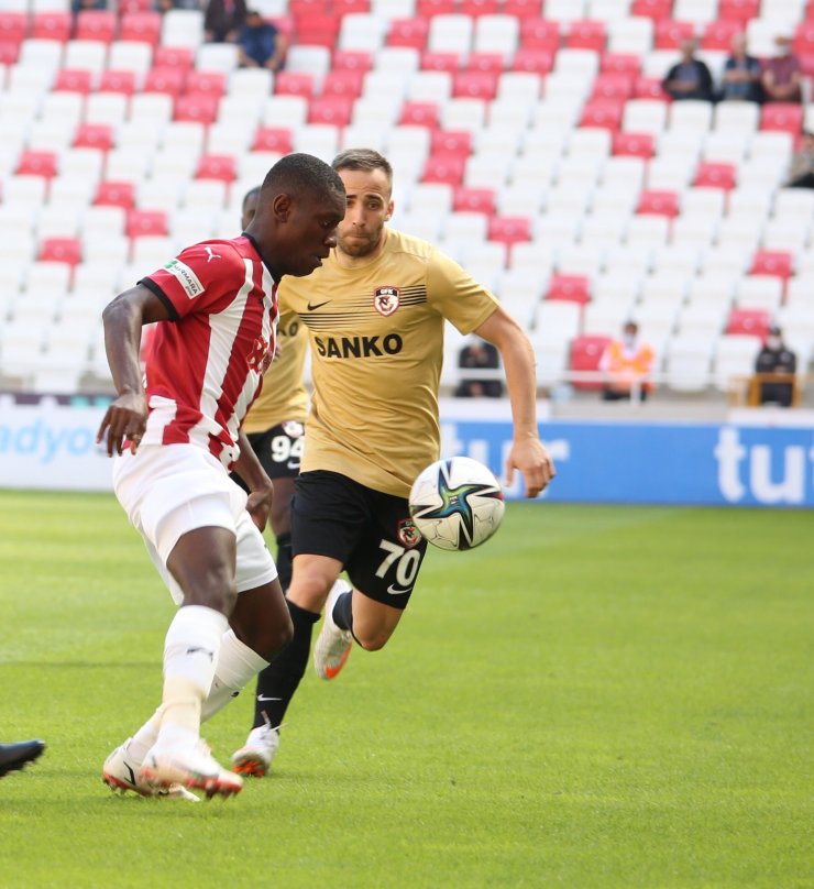 Süper Lig: DG Sivasspor: 1 - Gaziantep FK: 1 (Maç sonucu)