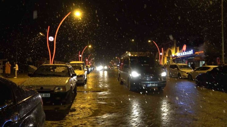 Baharı beklerken kış geri geldi: 43 ilin geçiş güzergahında kar sürprizi