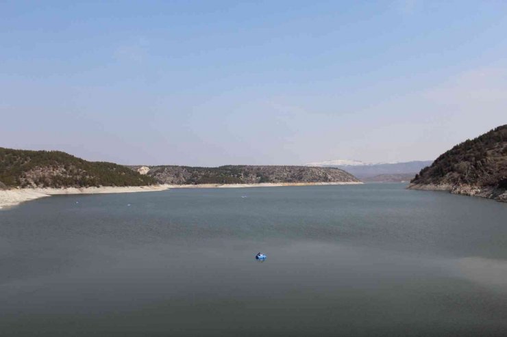 Ankara’da eriyen karlar, barajları doldurmaya başladı