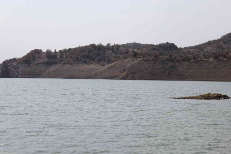 Ankara’da eriyen karlar, barajları doldurmaya başladı