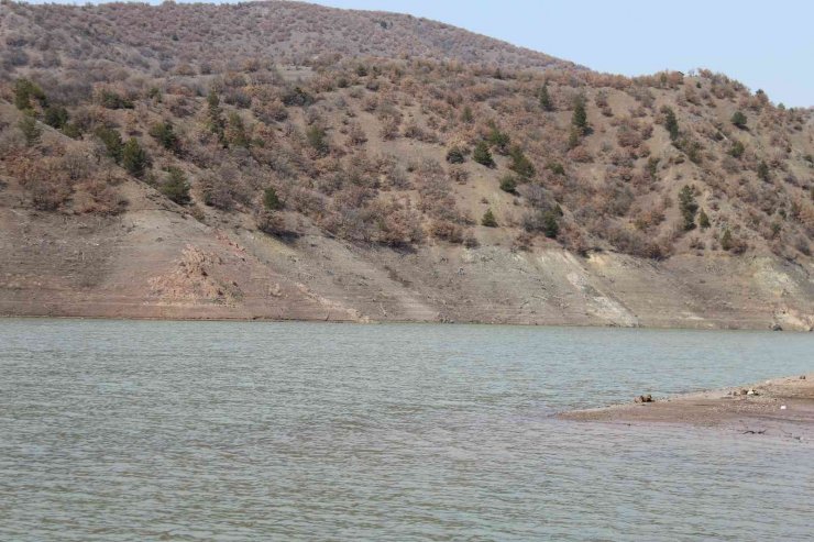 Ankara’da eriyen karlar, barajları doldurmaya başladı