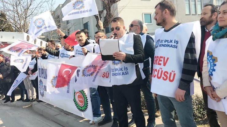 Öz İplik İş Sendikası Bursa’daki işçiler için eylem yaptı