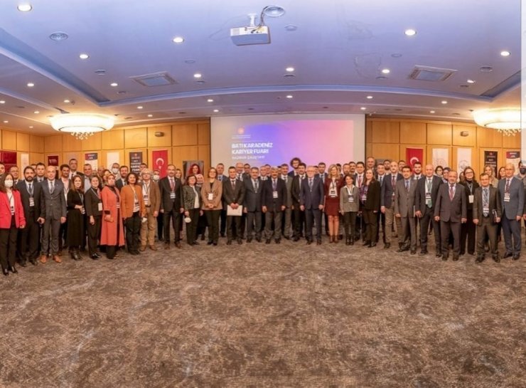 40 bin öğrencinin ziyaret ettiği Batı Karadeniz Kariyer Fuarı’nda ÇAKÜ’ye büyük ilgi