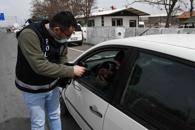 Aksaray’da helikopter destekli trafik denetimi