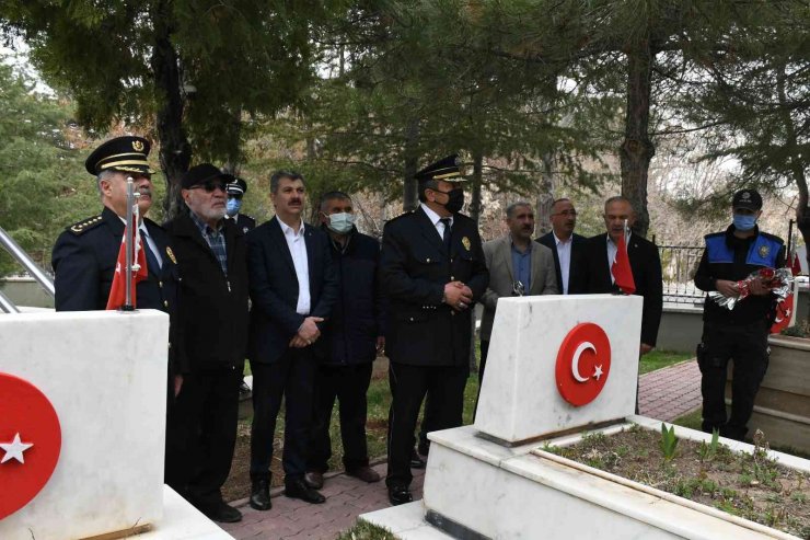 Aksaray’da polis haftası etkinlikleri şehitlerin anılmasıyla başladı