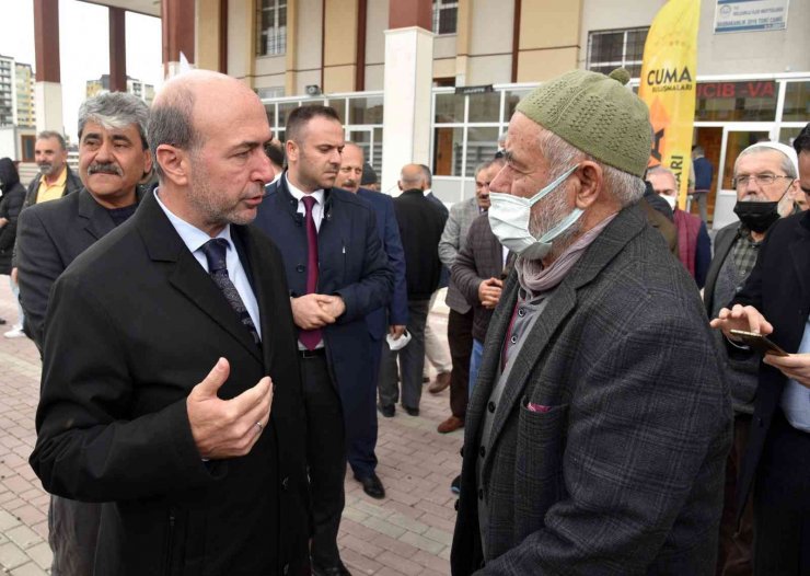 Başkan Pekyatırmacı Ramazan ayının ilk cumasında vatandaşlarla buluştu